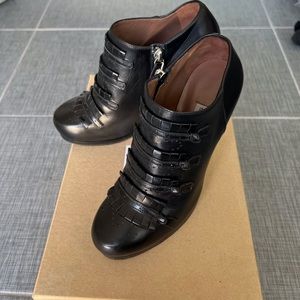 Tabitha Simmons black leather ankle boots Italy